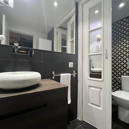 U-nique Est Barcelona