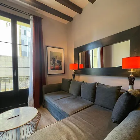 Unique Est Apartment *