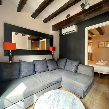 U-nique Est Apartmán