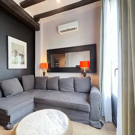 U-nique Est Apartment