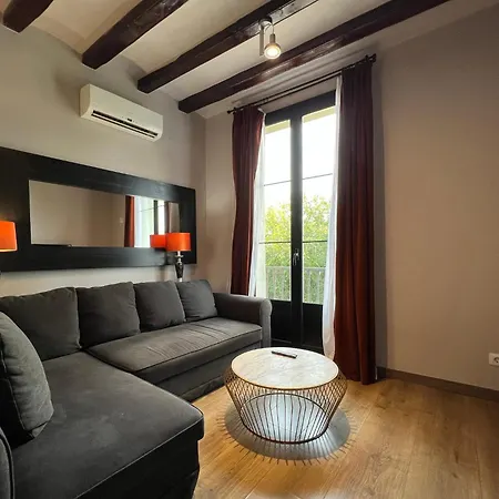 Unique Est Apartment *
